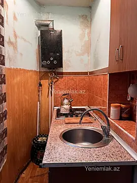 Satılır 1 otaqlı köhnə tikili 40 m²
