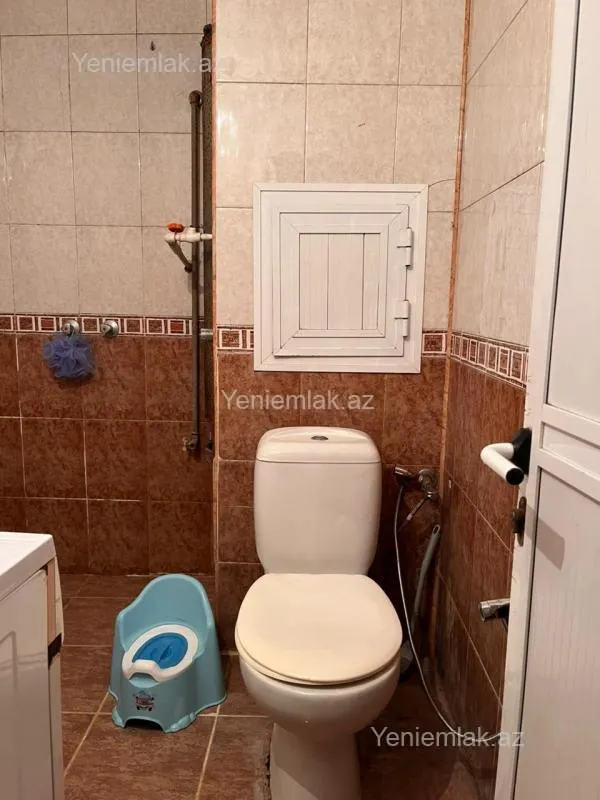 Satılır 1 otaqlı köhnə tikili 40 m²