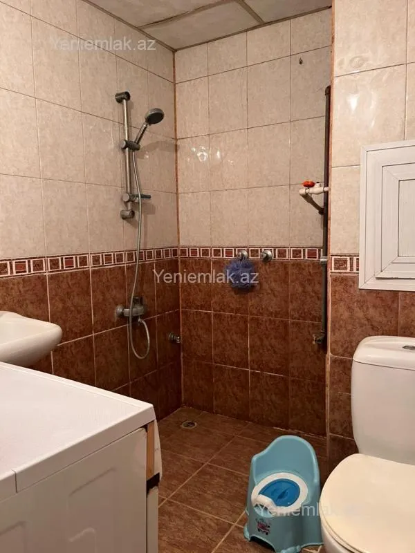 Satılır 1 otaqlı köhnə tikili 40 m²