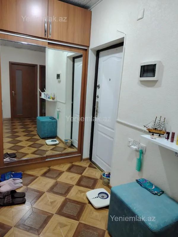 Satılır 4 otaqlı köhnə tikili 85 m²