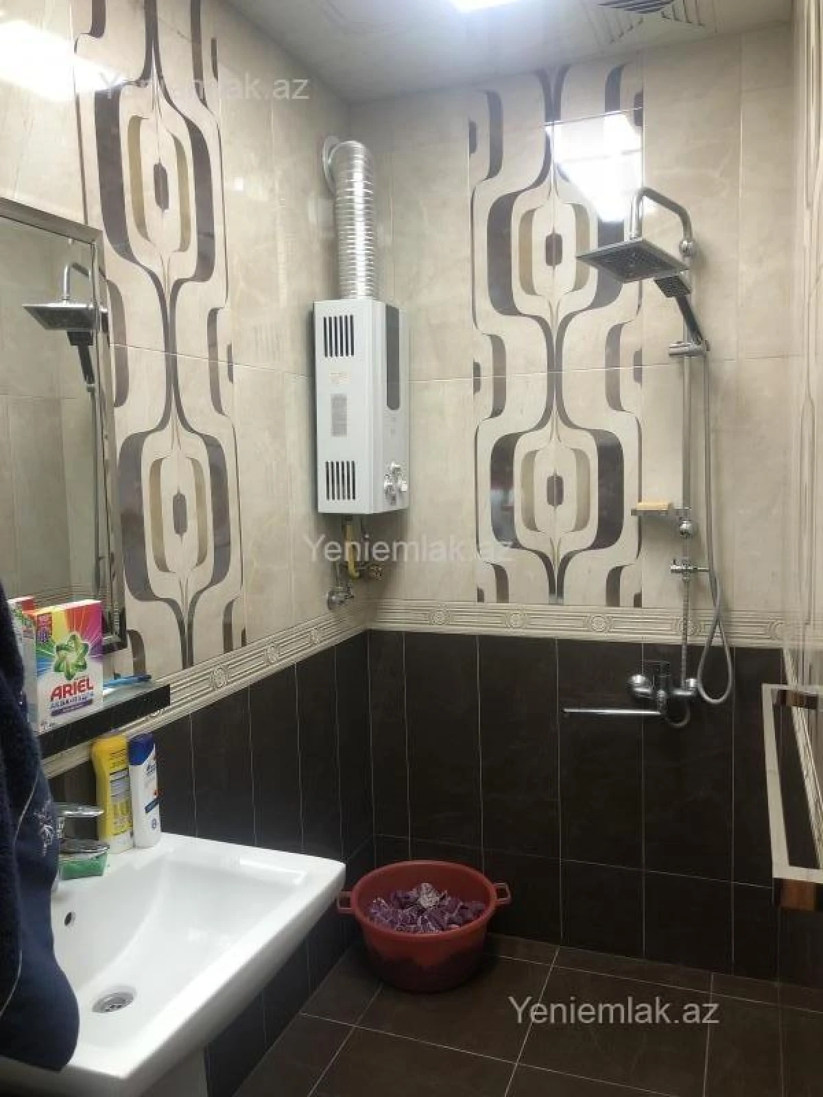 Satılır 4 otaqlı köhnə tikili 100 m²