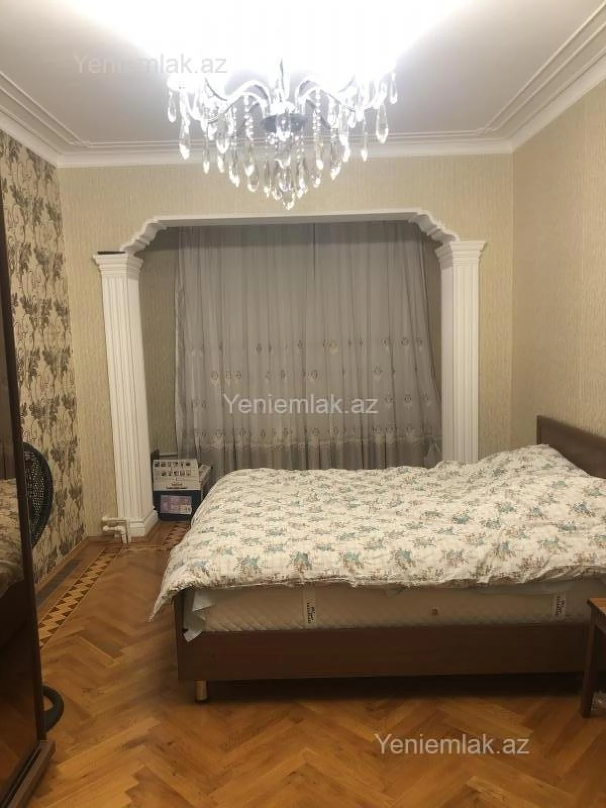 Satılır 4 otaqlı köhnə tikili 100 m²