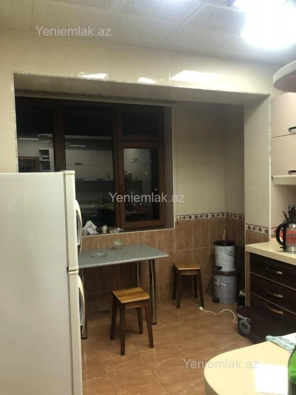 Satılır 4 otaqlı köhnə tikili 100 m²