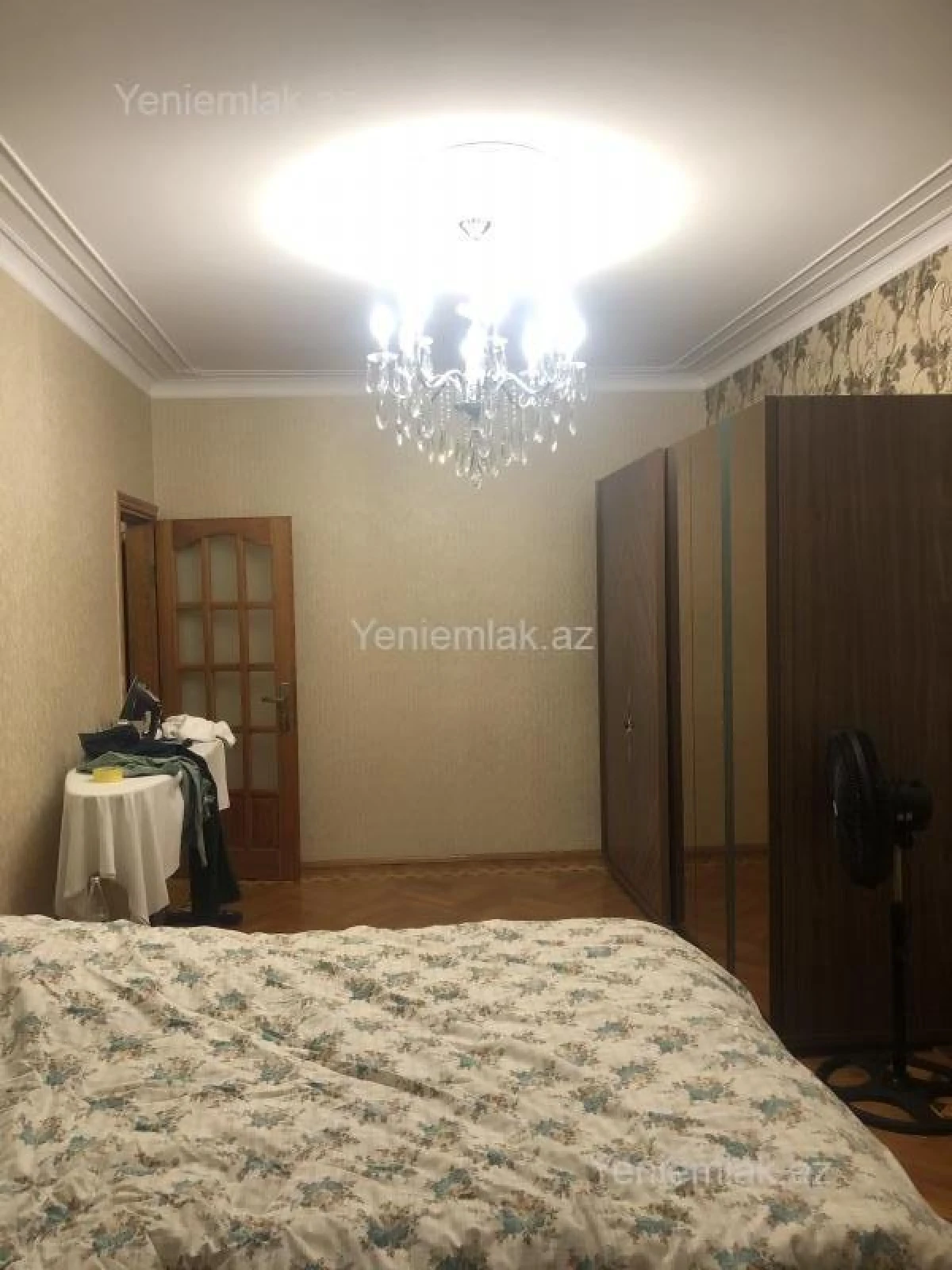 Satılır 4 otaqlı köhnə tikili 100 m²