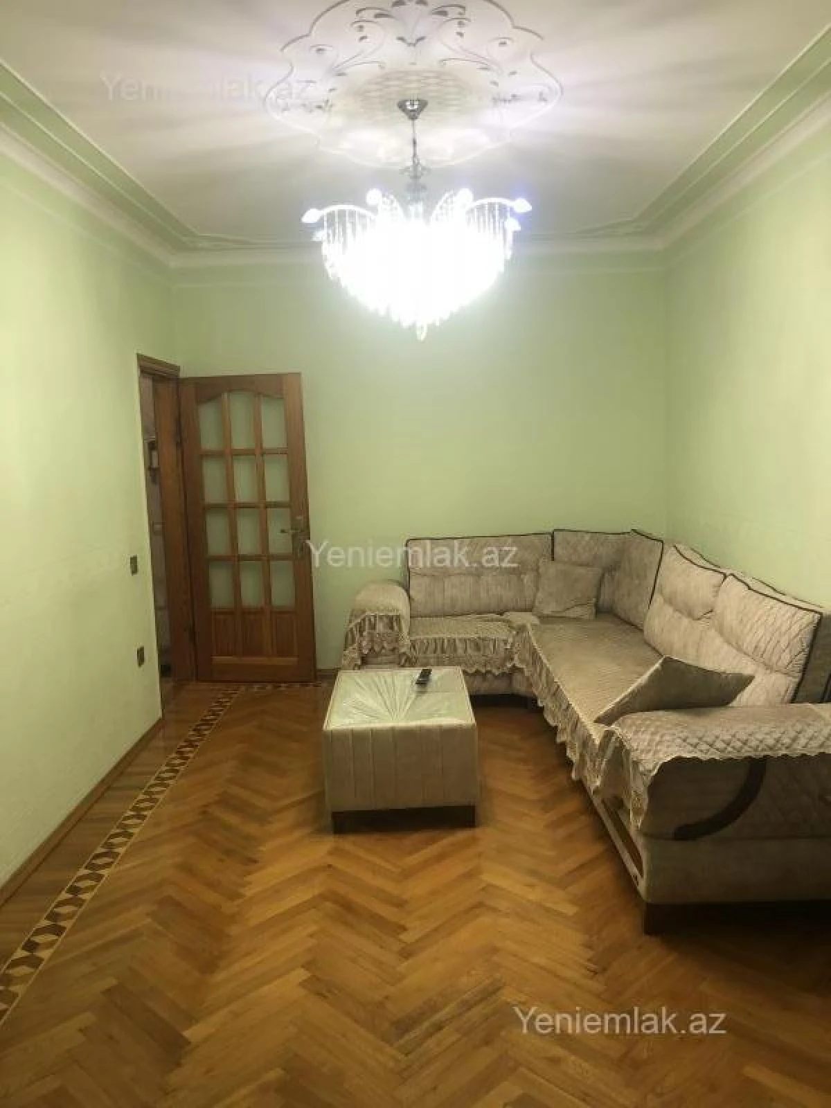 Satılır 4 otaqlı köhnə tikili 100 m²