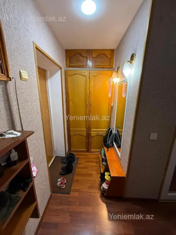 Satılır 2 otaqlı köhnə tikili 52 m²