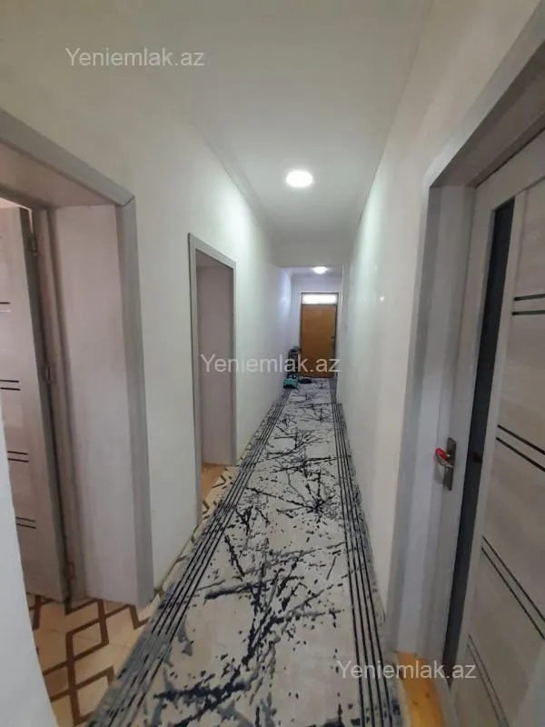 Satılır 6 otaqlı həyət evi 100 m²