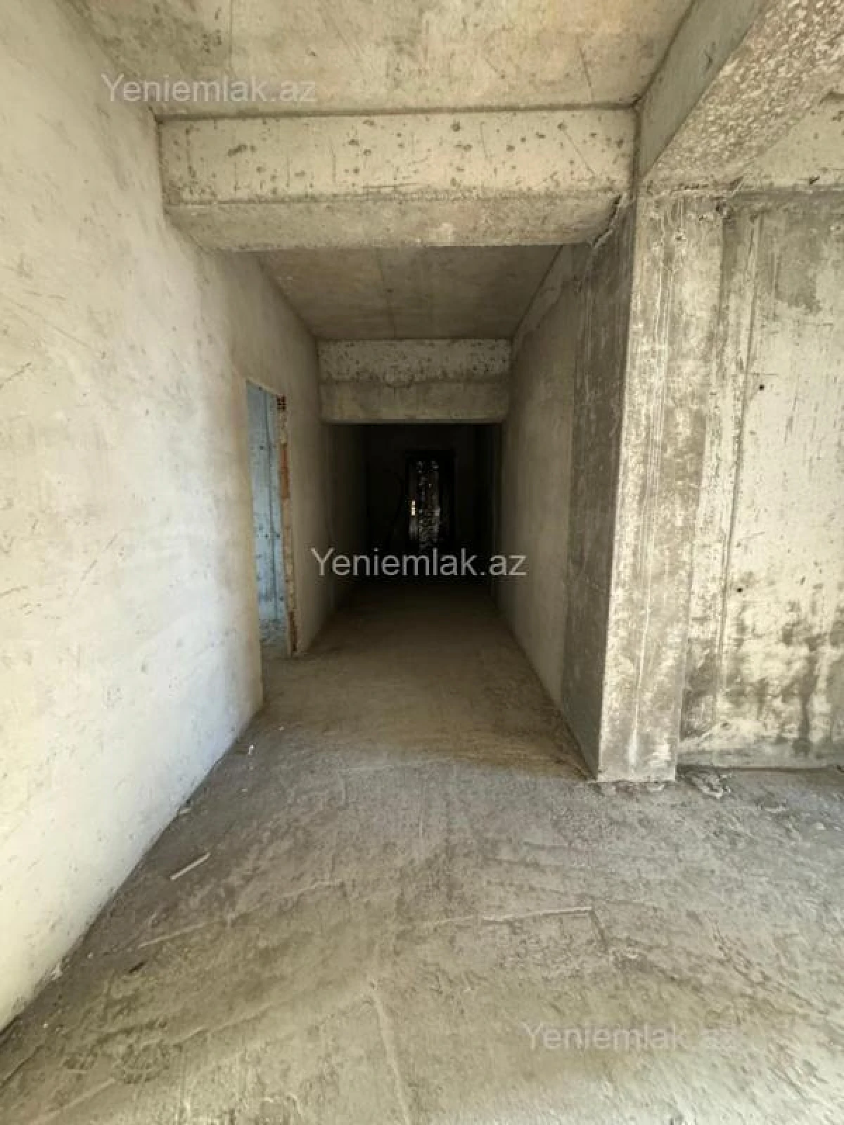 Satılır 3 otaqlı yeni tikili 135 m²