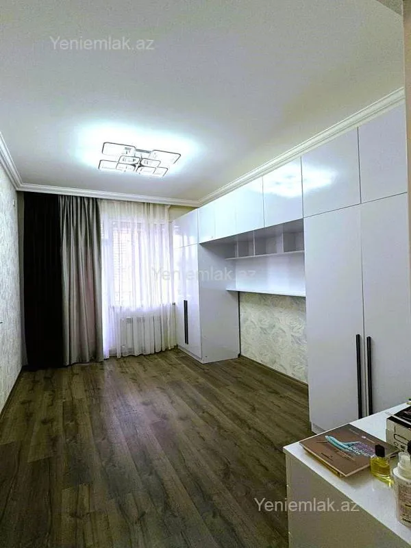 Satılır 2 otaqlı yeni tikili 50 m²