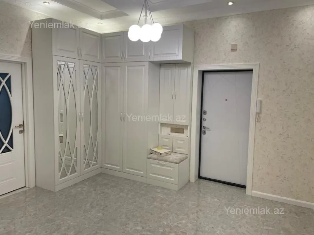Satılır 3 otaqlı yeni tikili 145 m²