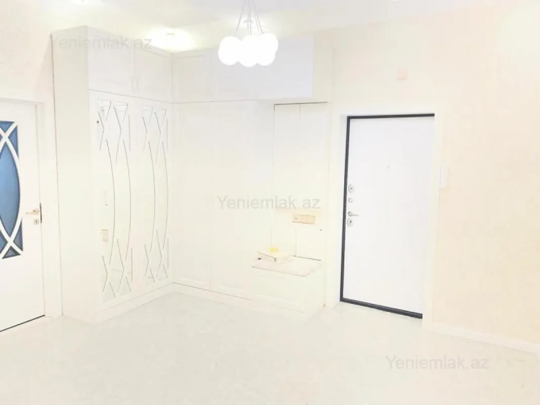 Satılır 3 otaqlı yeni tikili 145 m²