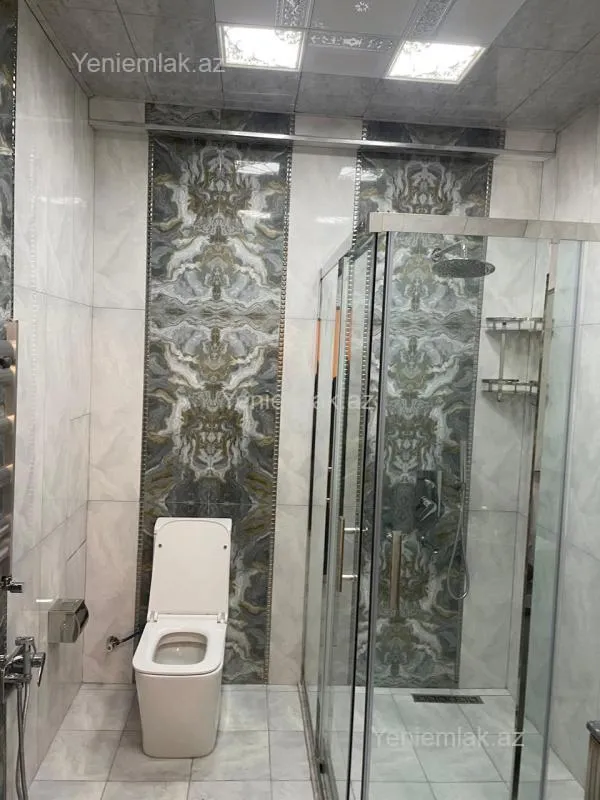 Satılır 3 otaqlı yeni tikili 145 m²