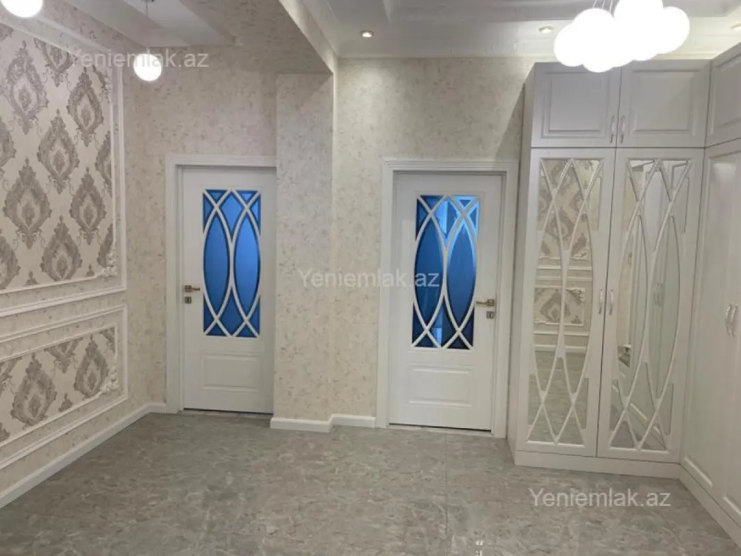 Satılır 3 otaqlı yeni tikili 145 m²