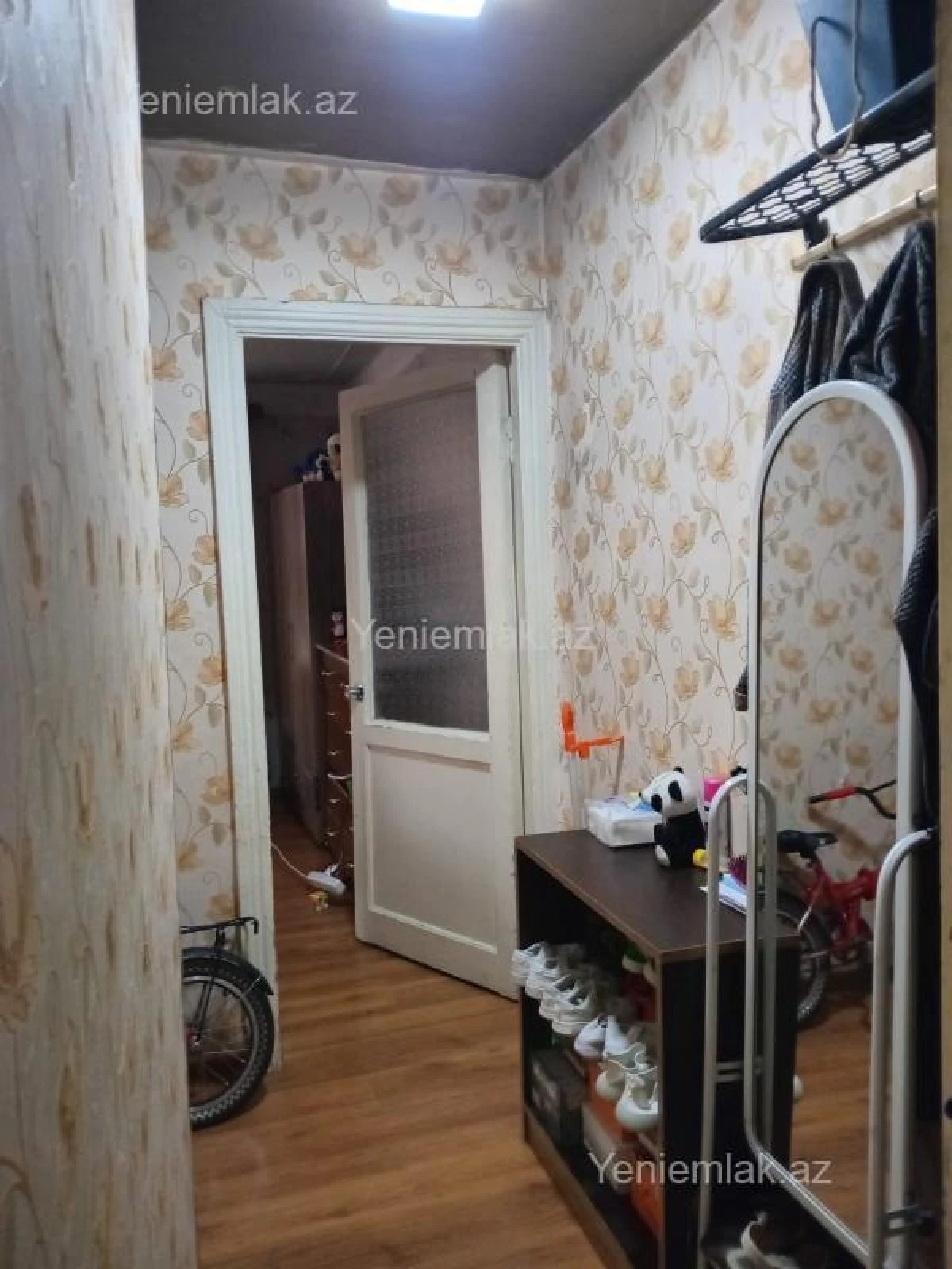 Satılır 1 otaqlı köhnə tikili 30 m²