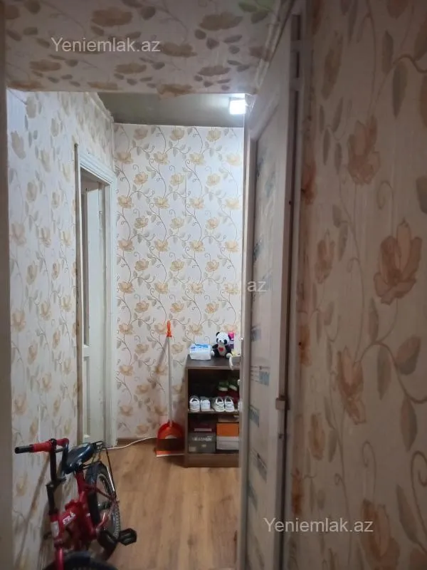 Satılır 1 otaqlı köhnə tikili 30 m²