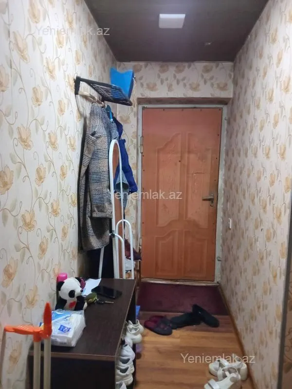Satılır 1 otaqlı köhnə tikili 30 m²