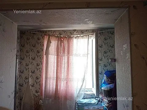 Satılır 1 otaqlı köhnə tikili 30 m²