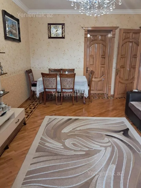 Satılır 3 otaqlı köhnə tikili 75 m²