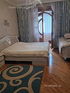 Satılır 3 otaqlı köhnə tikili 75 m²