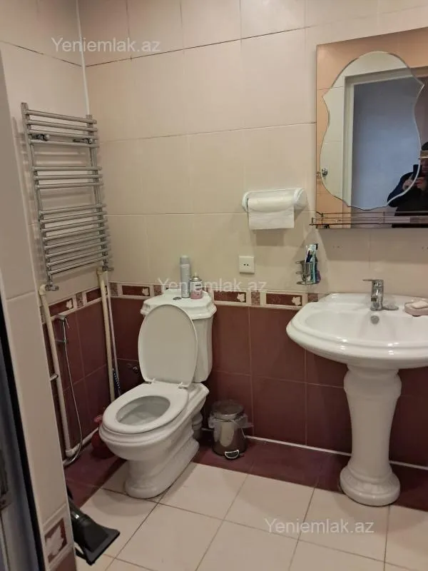Satılır 3 otaqlı köhnə tikili 75 m²