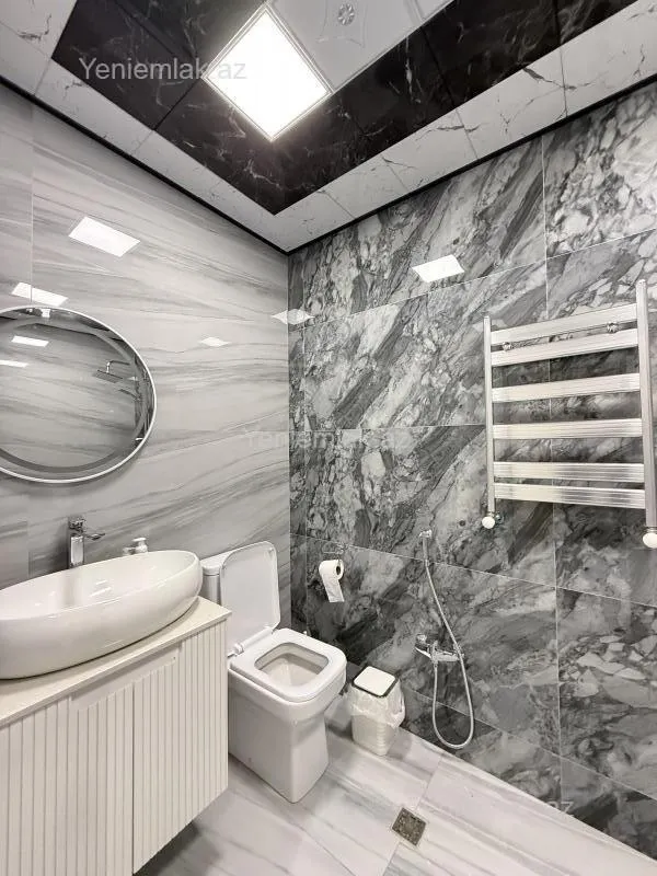 Satılır 2 otaqlı yeni tikili 63 m²