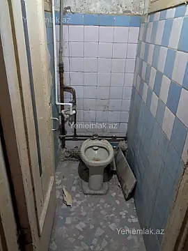 Satılır 3 otaqlı köhnə tikili 75 m²