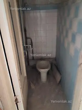 Satılır 3 otaqlı köhnə tikili 75 m²