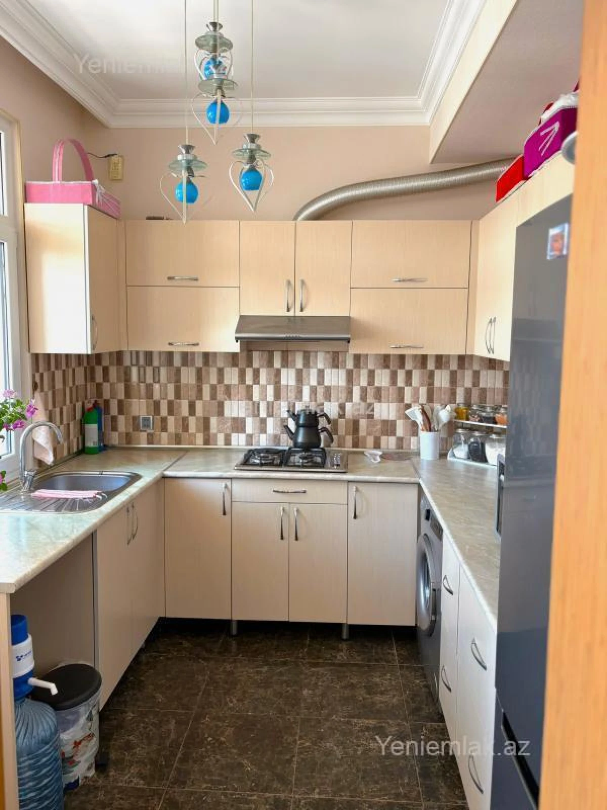 Satılır 2 otaqlı yeni tikili 75 m²