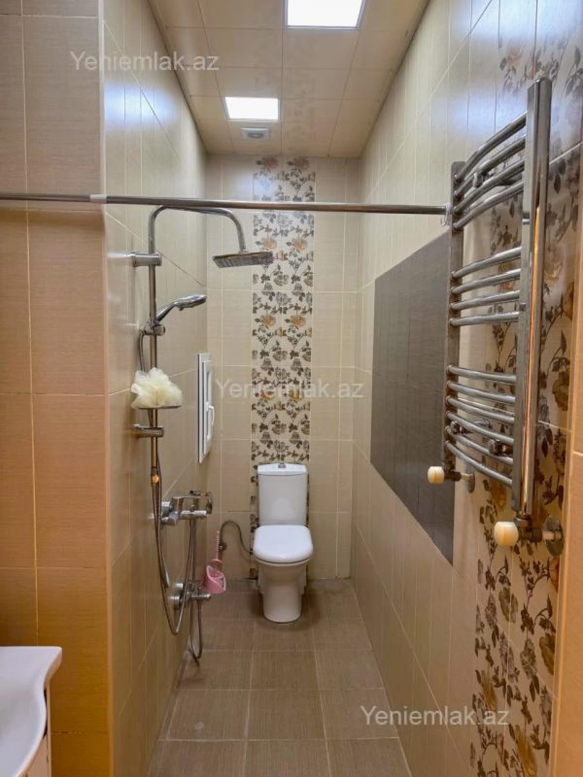 Satılır 2 otaqlı yeni tikili 75 m²