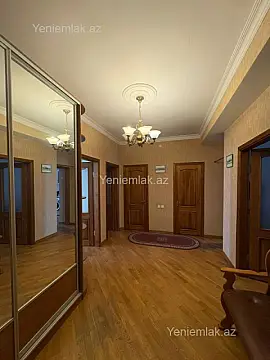 Satılır 3 otaqlı yeni tikili 125 m²