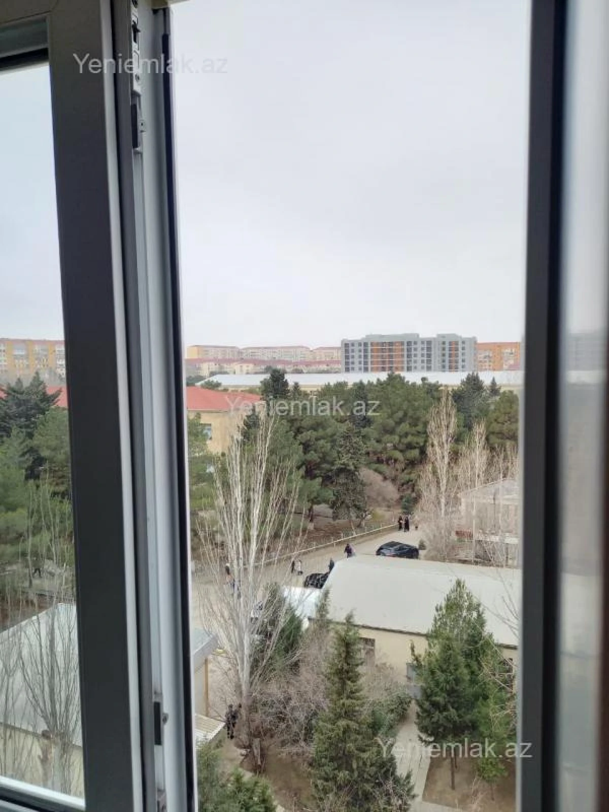 Satılır 3 otaqlı köhnə tikili 70 m²