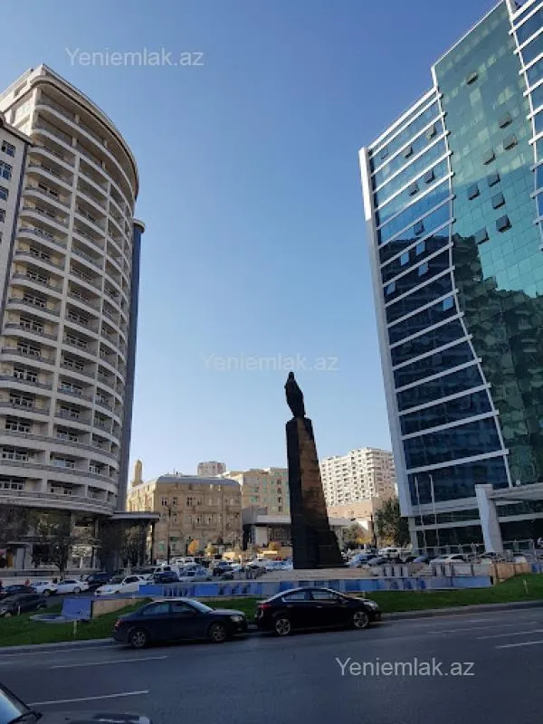 Satılır obyekt 460 m²