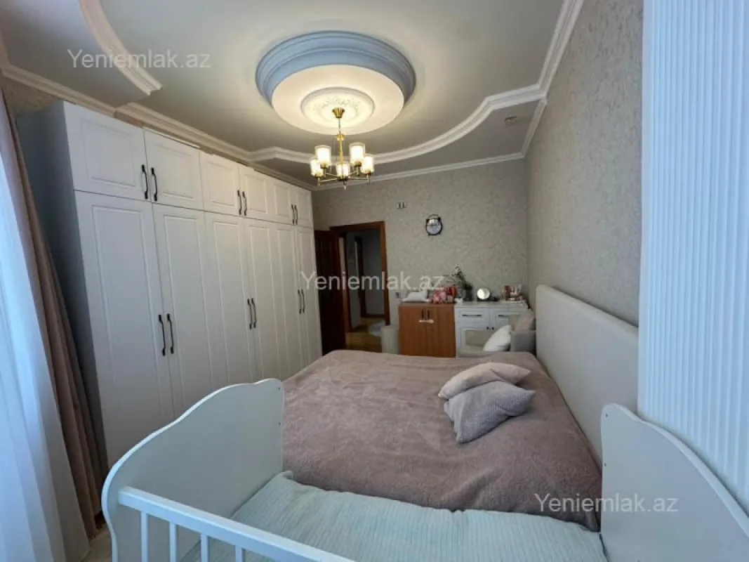 Satılır 2 otaqlı yeni tikili 90 m²