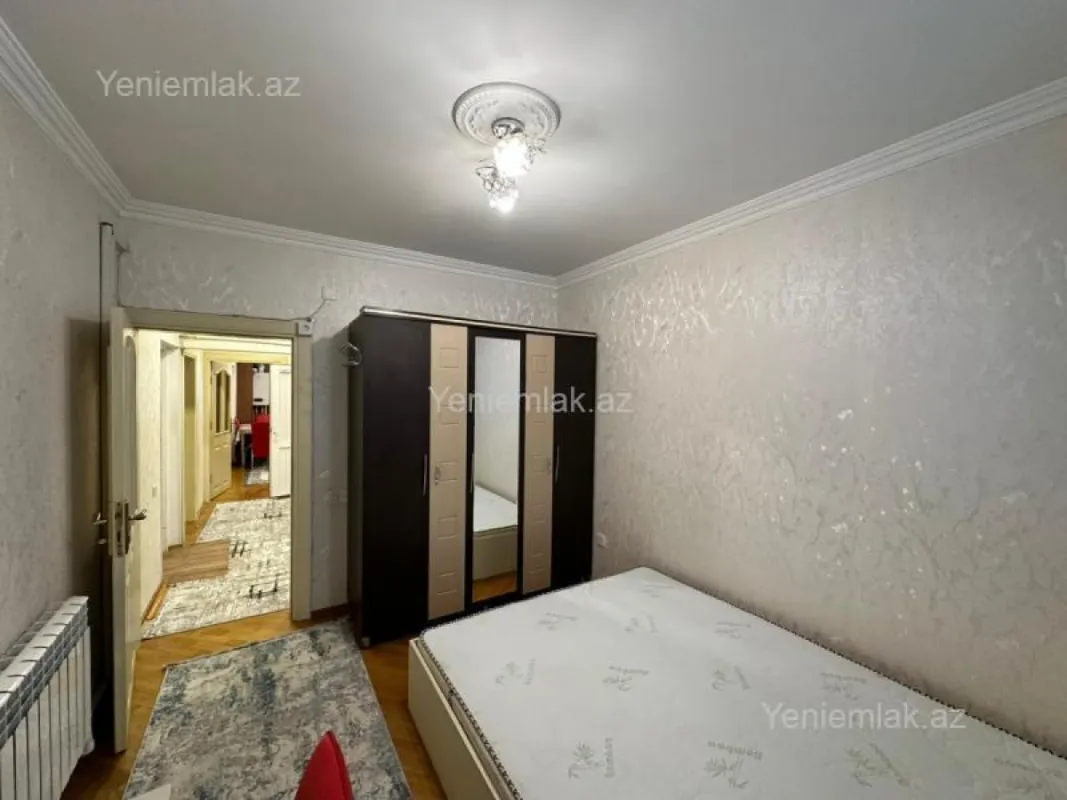 Satılır 2 otaqlı köhnə tikili 65 m²