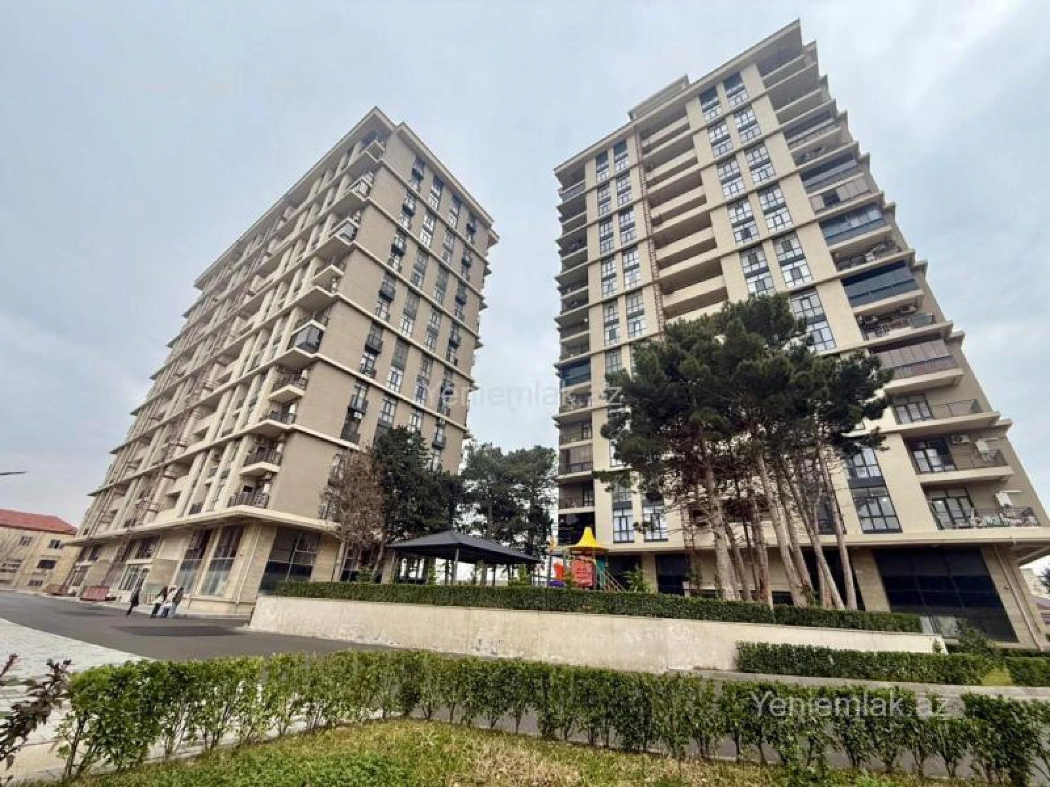 Satılır 3 otaqlı yeni tikili 80 m²