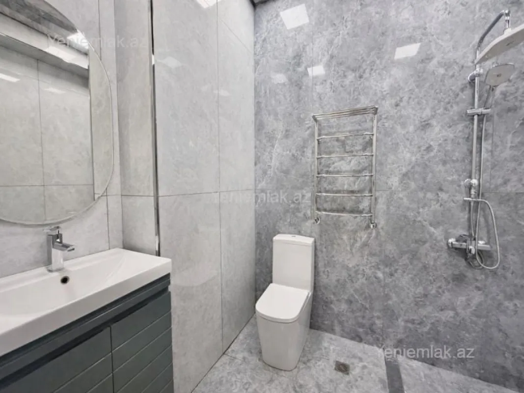 Satılır 3 otaqlı yeni tikili 80 m²