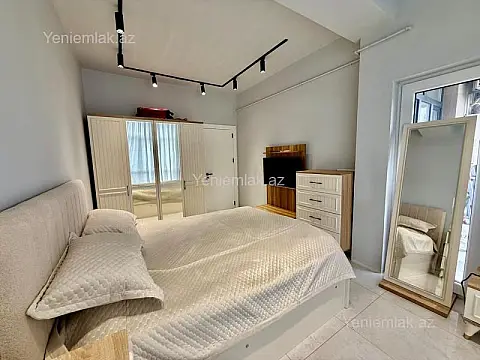 Satılır 3 otaqlı yeni tikili 80 m²