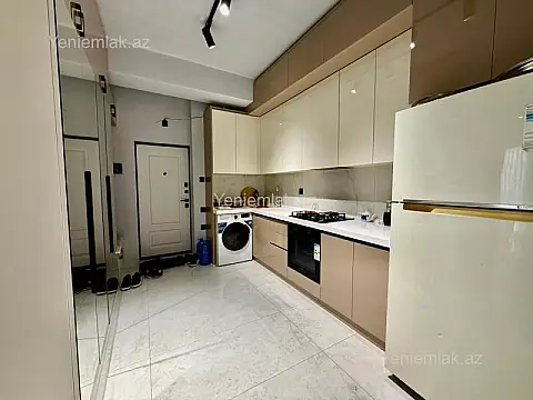 Satılır 3 otaqlı yeni tikili 80 m²