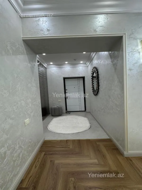 Satılır 3 otaqlı yeni tikili 110 m²