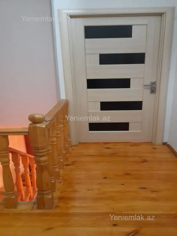 Satılır 4 otaqlı həyət evi 130 m²