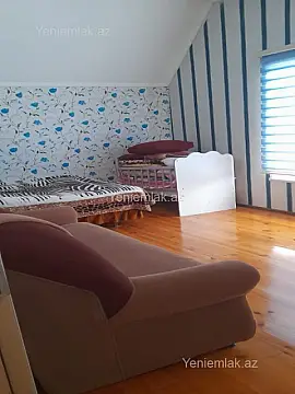 Satılır 4 otaqlı həyət evi 130 m²