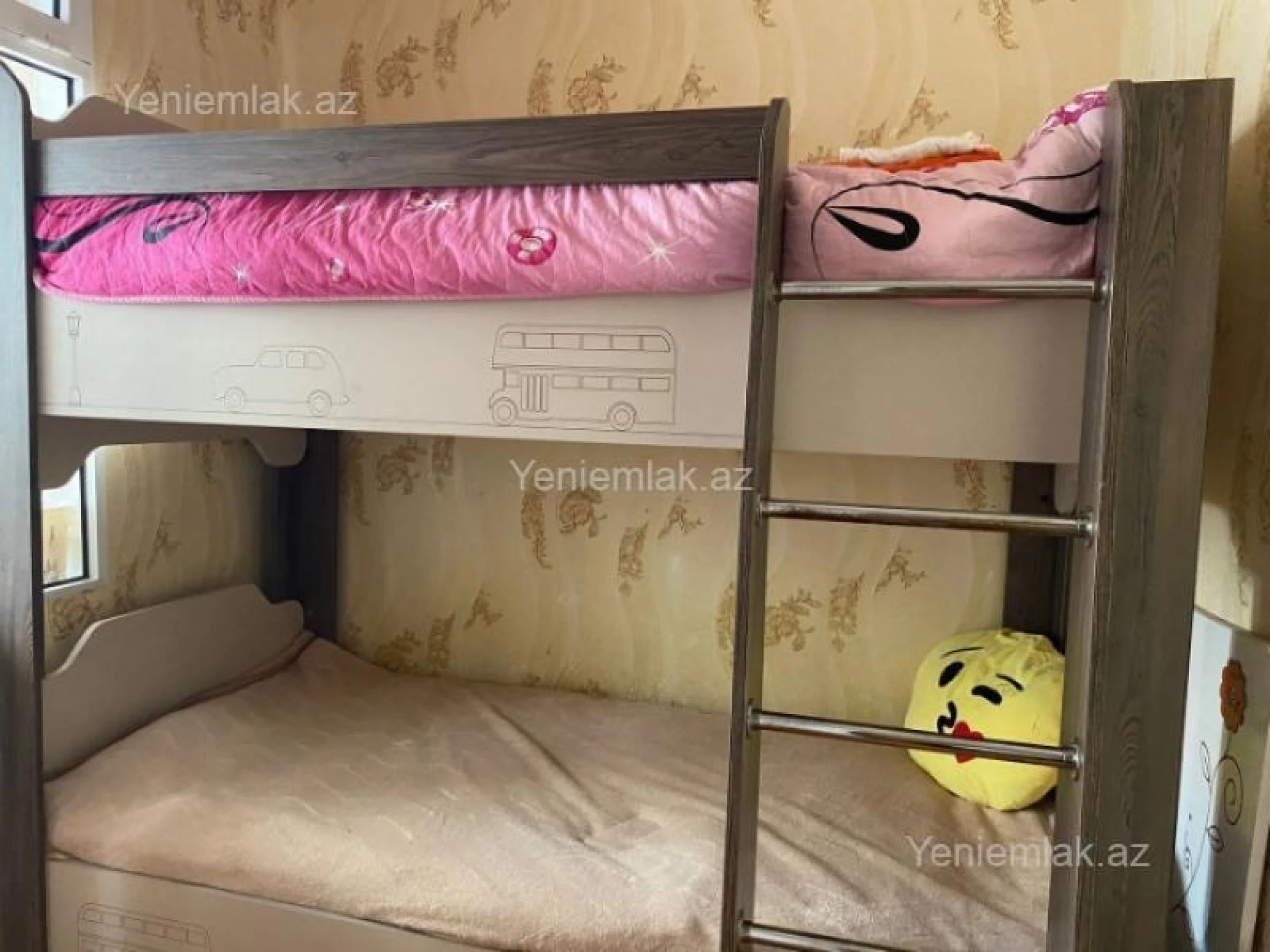 Satılır 3 otaqlı köhnə tikili 65 m²