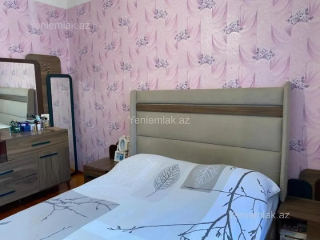 Satılır 3 otaqlı köhnə tikili 65 m²