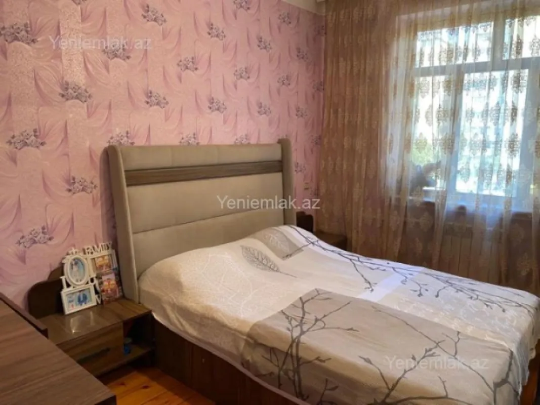 Satılır 3 otaqlı köhnə tikili 65 m²