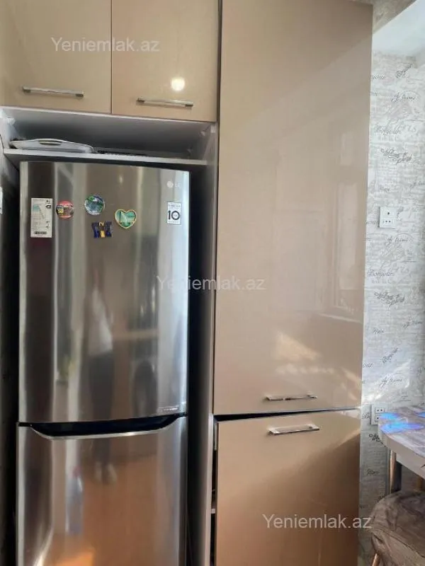 Satılır 3 otaqlı köhnə tikili 65 m²