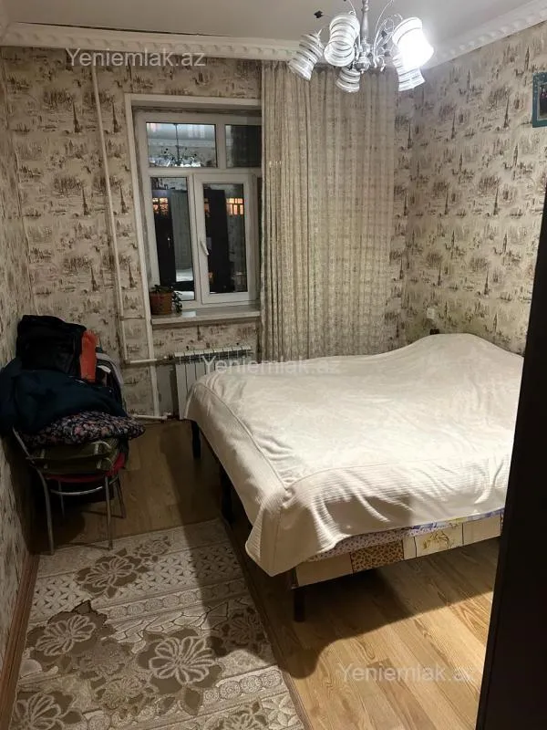 Satılır 3 otaqlı köhnə tikili 85 m²