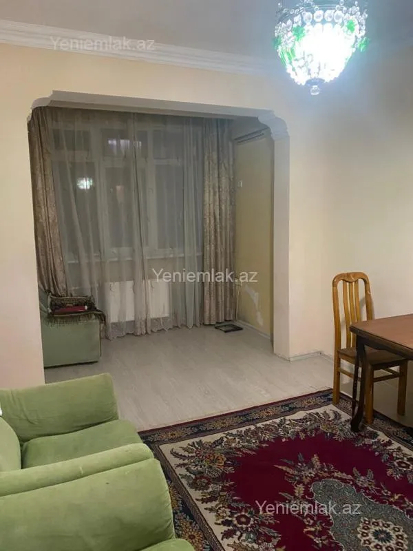 Satılır 3 otaqlı köhnə tikili 70 m²