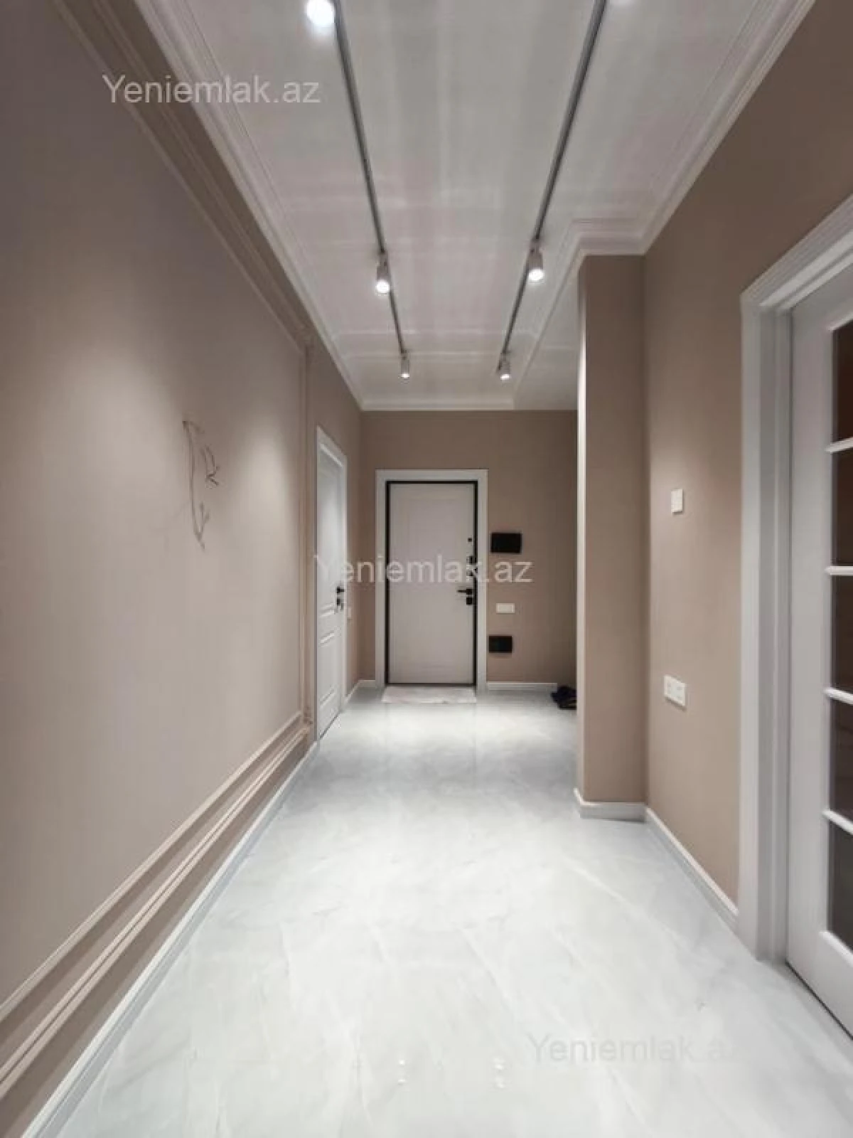 Satılır 3 otaqlı yeni tikili 108 m²