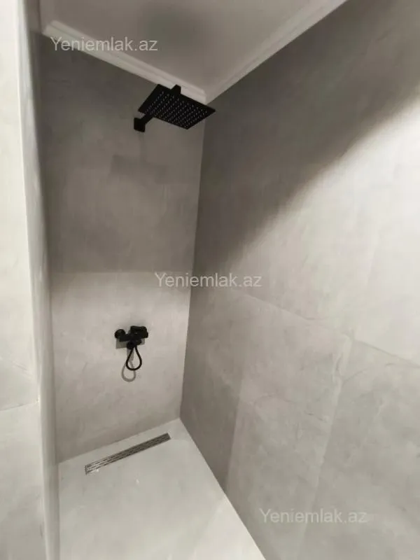 Satılır 3 otaqlı yeni tikili 108 m²
