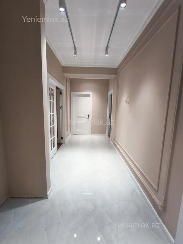 Satılır 3 otaqlı yeni tikili 108 m²